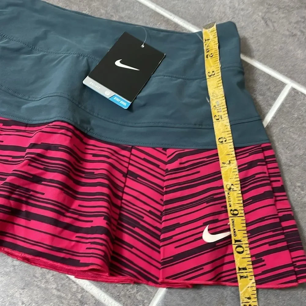 Nike krilo Victory Printed Pleated‎ Skirt size XS